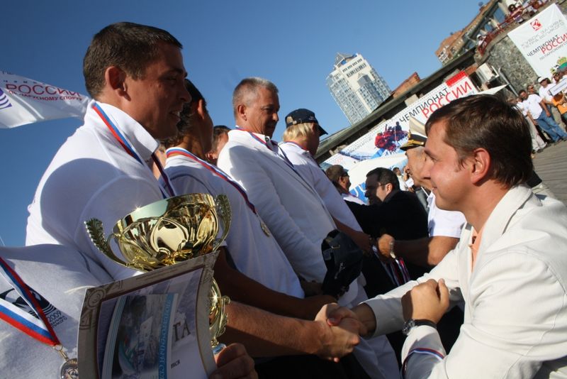 Виталий Николаев